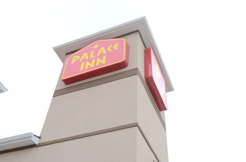 Palace Inn Sam Houston Race Park Exterior foto