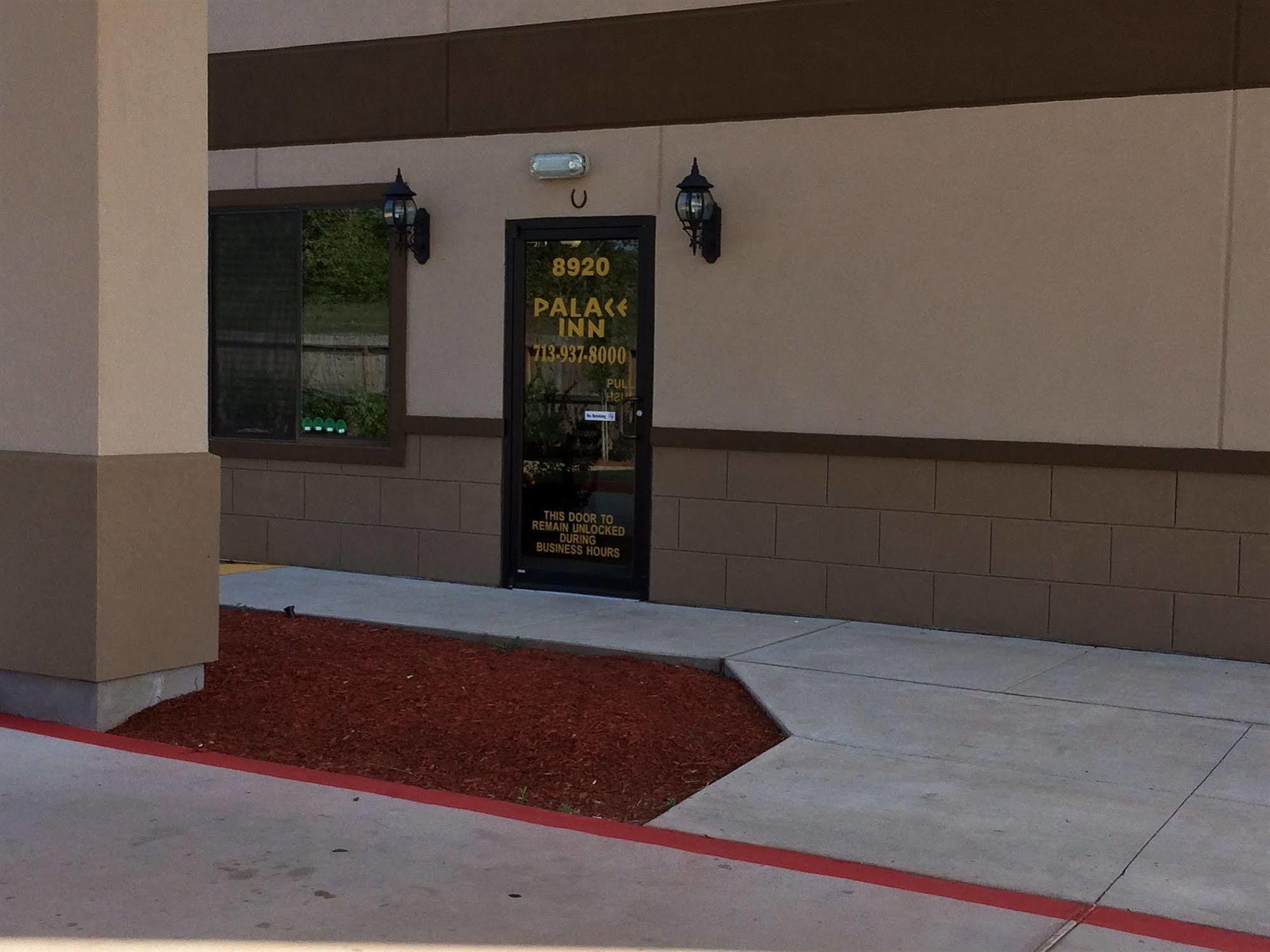 Palace Inn Sam Houston Race Park Exterior foto